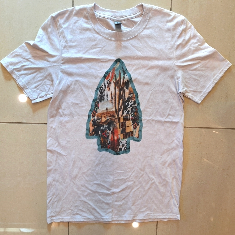The World Needs More Cowboys arrowhead short-sleeved graphic t-shirt- size small